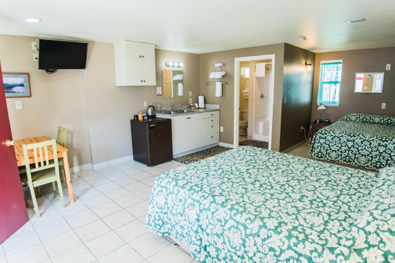 Riverwalk Inn Chelan Room photo