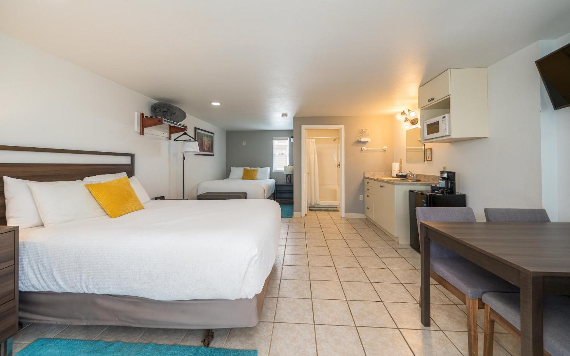 Riverwalk Inn Chelan Exterior photo